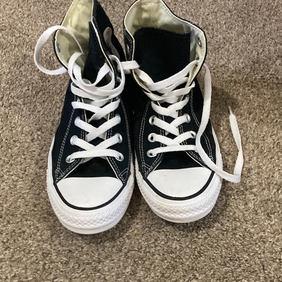 Converse Black and White High-Tops SEE DESCRIPTION PLEASE - Picture 2 of 8